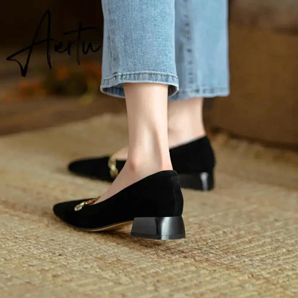 Aiertu Spring/Autumn Women Pumps Sheep Suede Leather Shoes for Women Square Toe Chunky Heel Women Shoes Chain Office Ladies High Heels