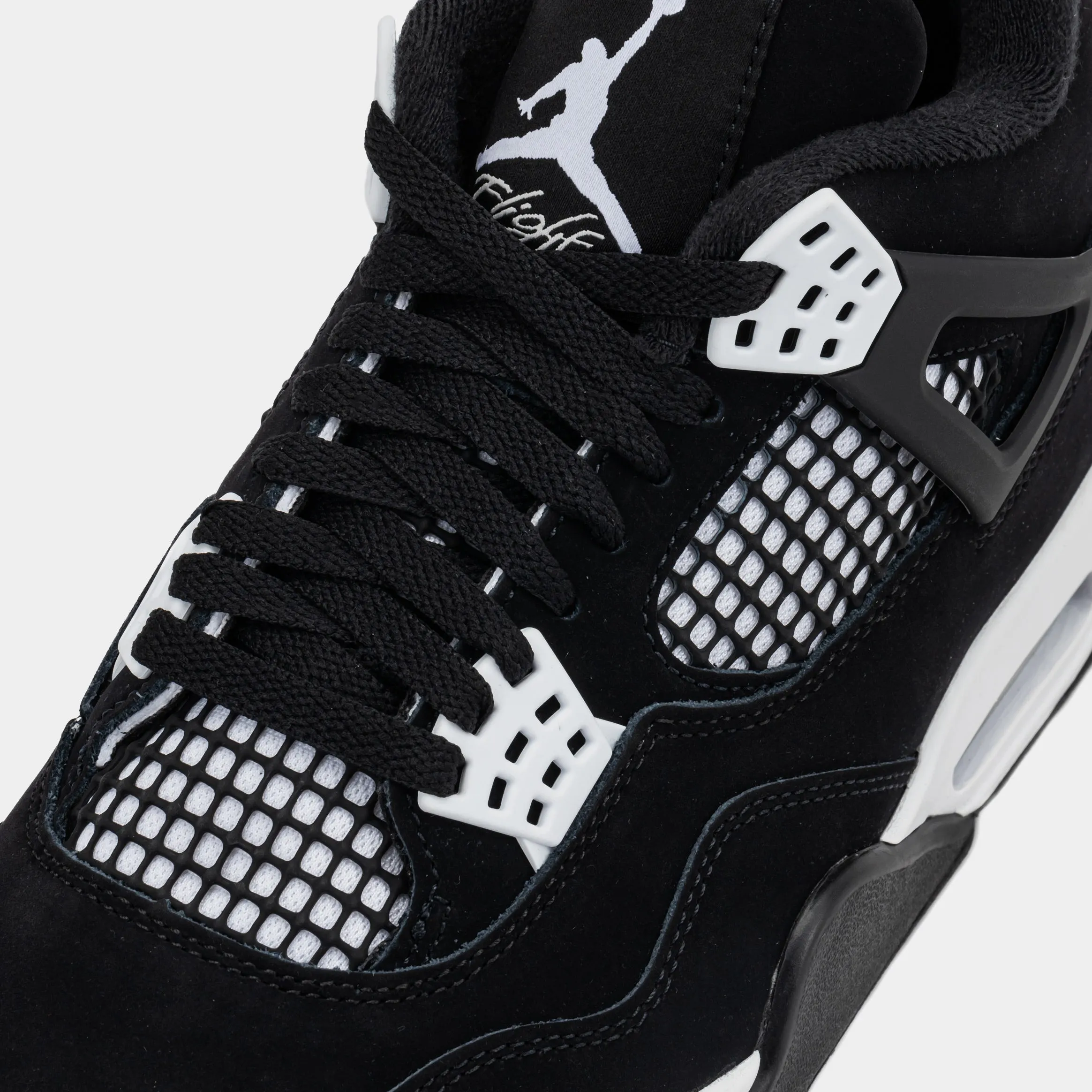 Air Jordan 4 Retro White Thunder Grade School Lifestyle Shoes (Black/White/Black)