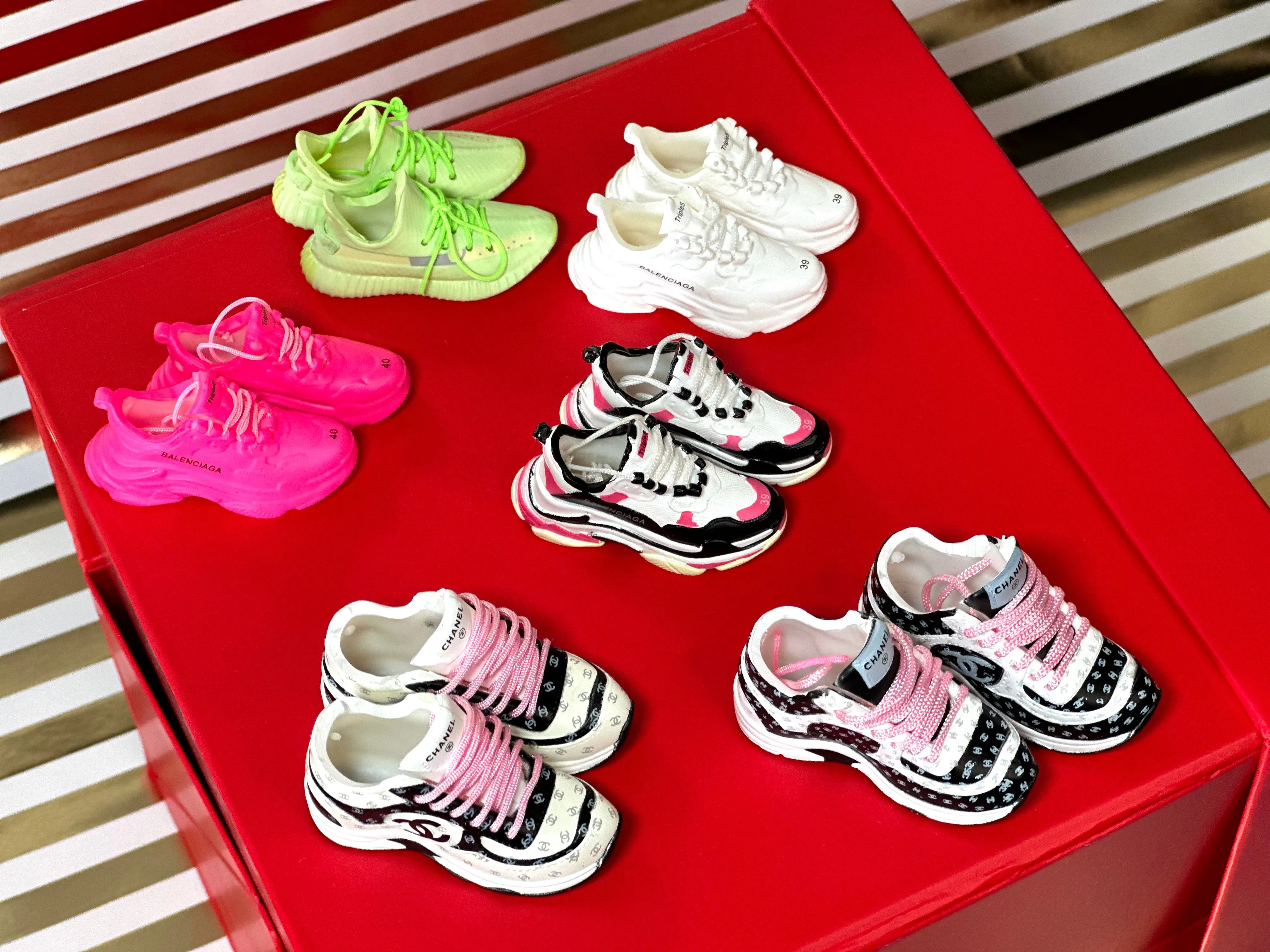 Miniature shoes for barbie 1/6 scale tennis shoes luxury shoes